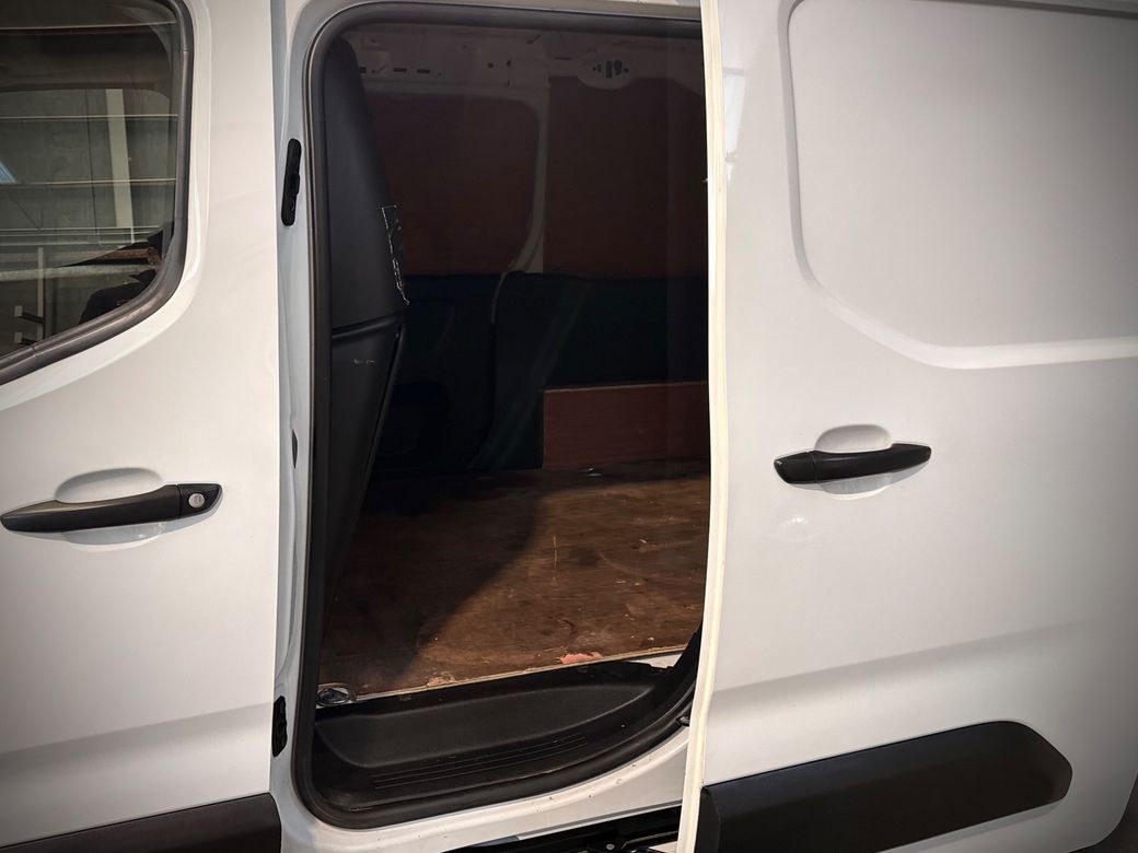 2022 Peugeot Partner