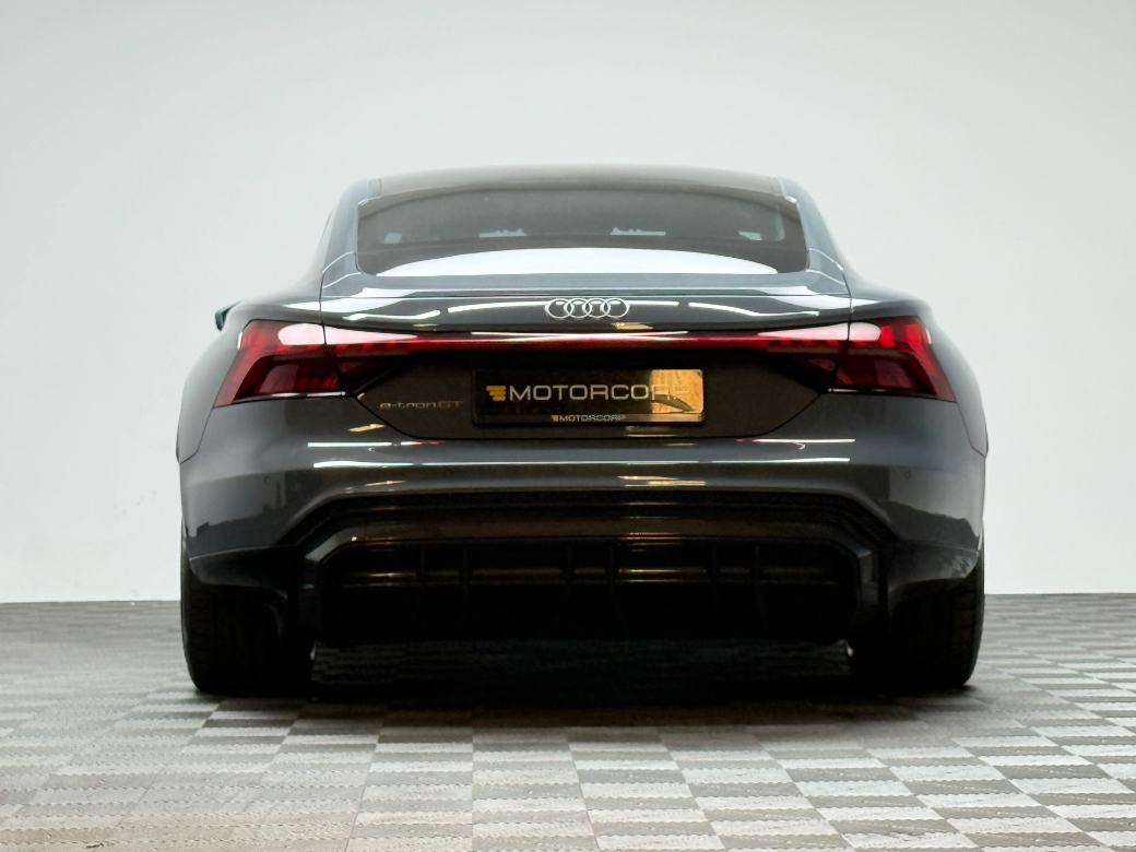 2022 Audi e-tron GT