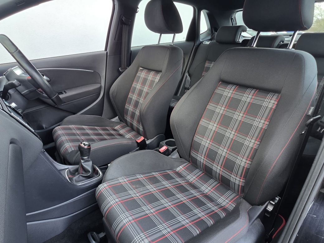 2015 Volkswagen Polo