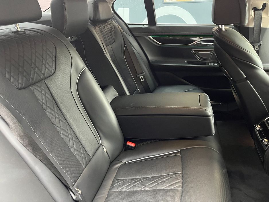 2016 BMW 7 Series