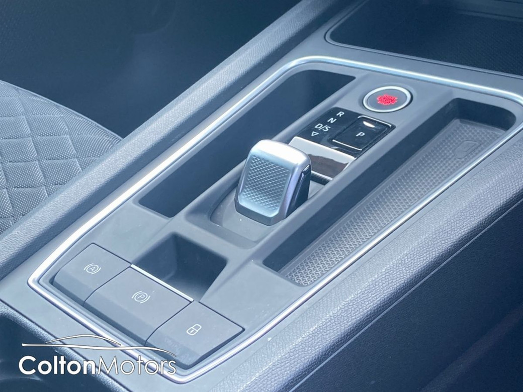 2025 SEAT Leon