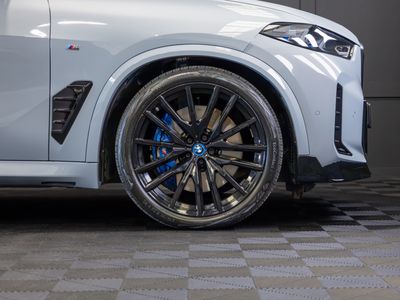2025 BMW X5