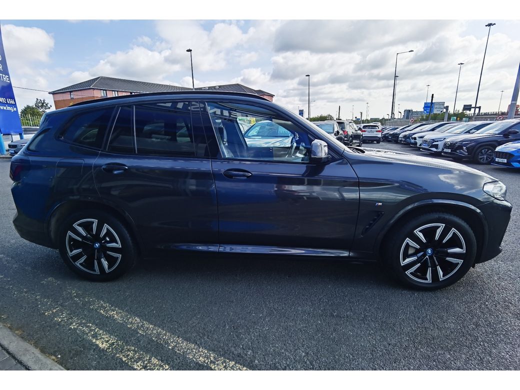 2022 BMW iX3