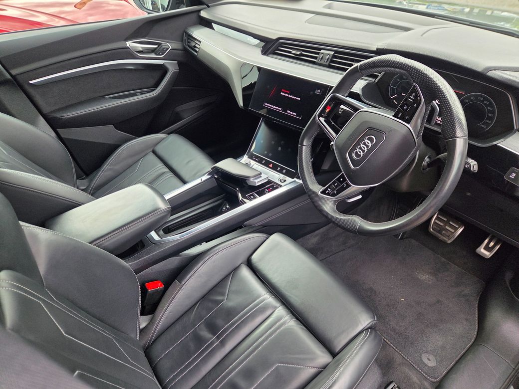 2023 Audi Q8