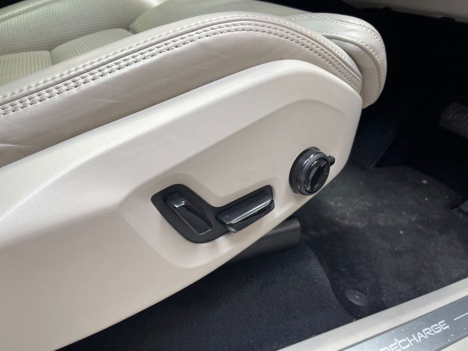 2022 Volvo XC90