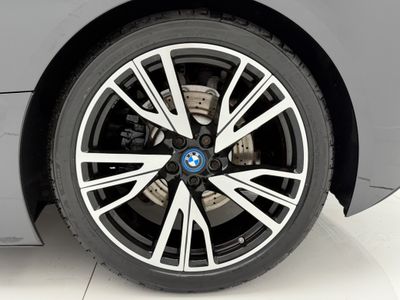 2020 BMW i8