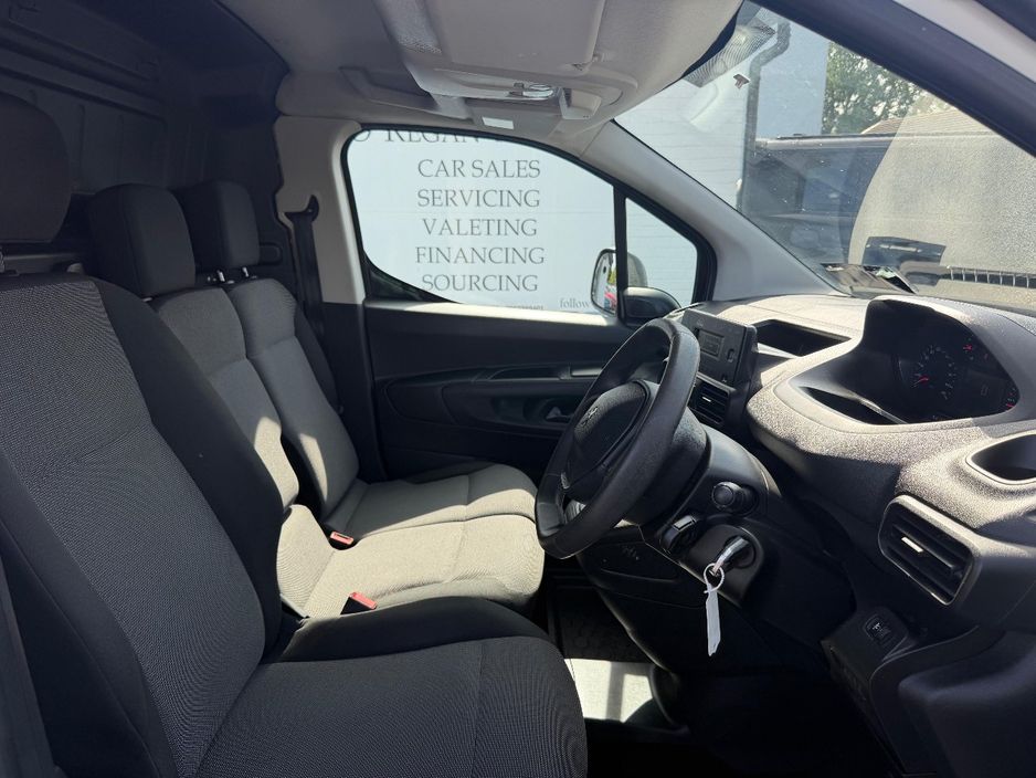 2020 Peugeot Partner