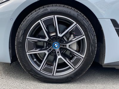 2023 BMW i4