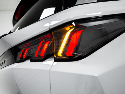 2027 Peugeot 5008