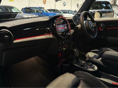 2024 Mini Hatch
