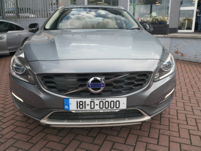 2018 Volvo V60 Cross Country