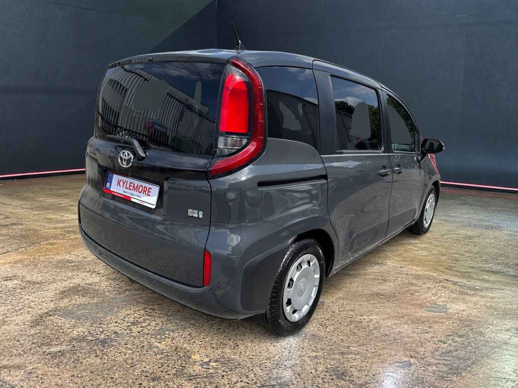 2023 Toyota Sienta