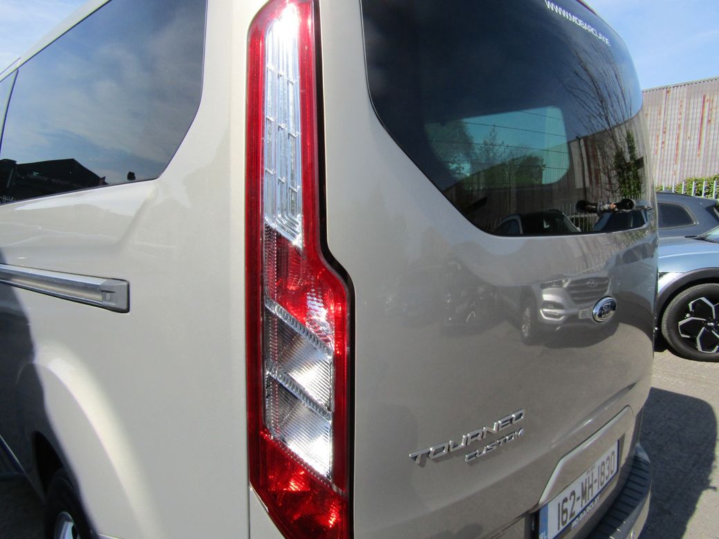 2016 Ford Tourneo