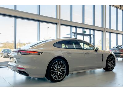 2023 Porsche Panamera