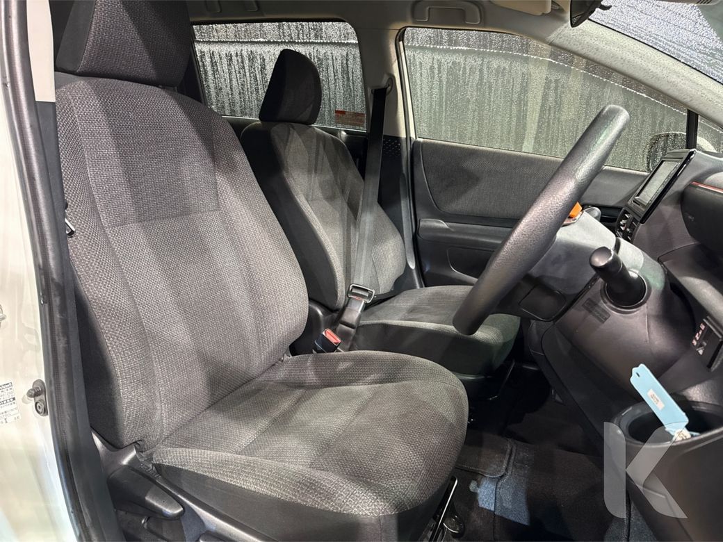 2021 Toyota Sienta