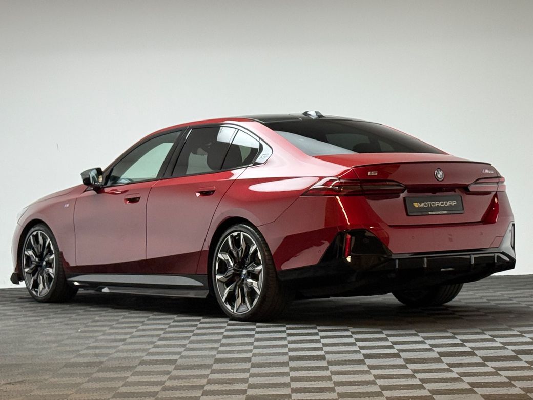 2024 BMW i5