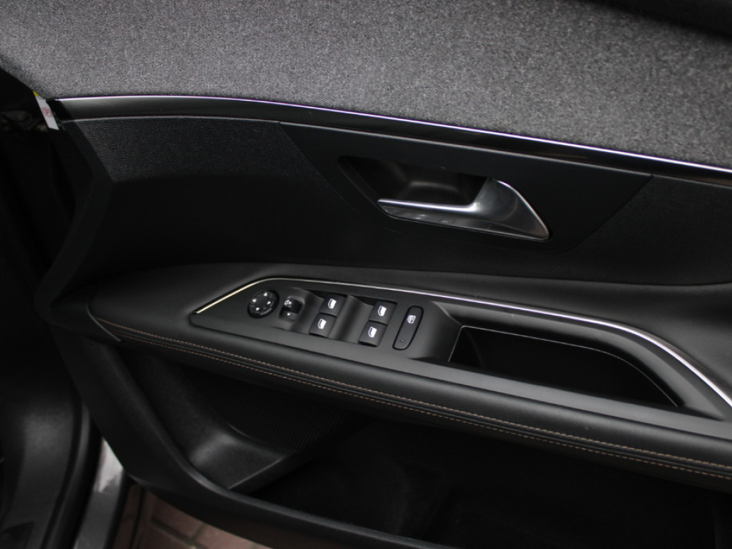 2020 Peugeot 3008