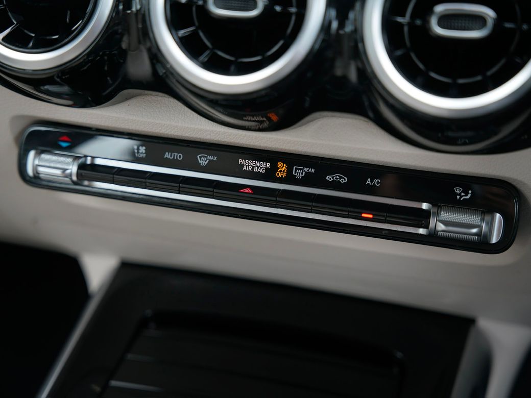 2023 Mercedes-Benz GLB Class