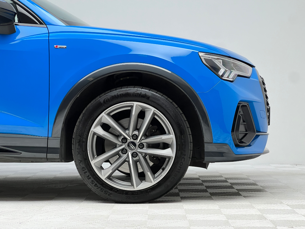 2022 Audi Q3