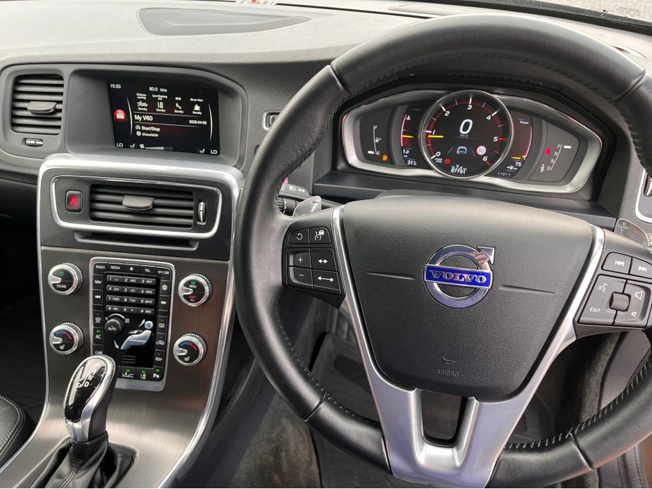 2016 Volvo V60 Cross Country