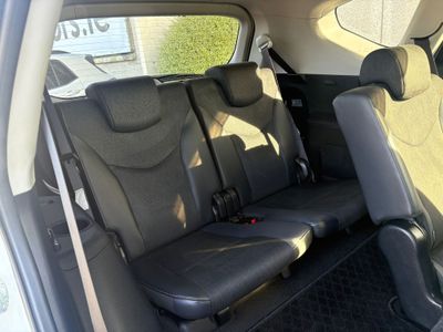 2020 Toyota Prius Alpha