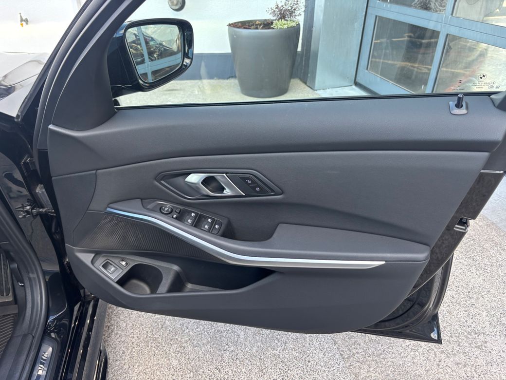 2025 BMW 3 Series