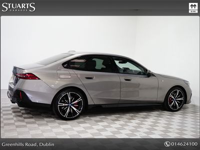 2024 BMW i5