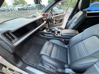 2025 Porsche Cayenne