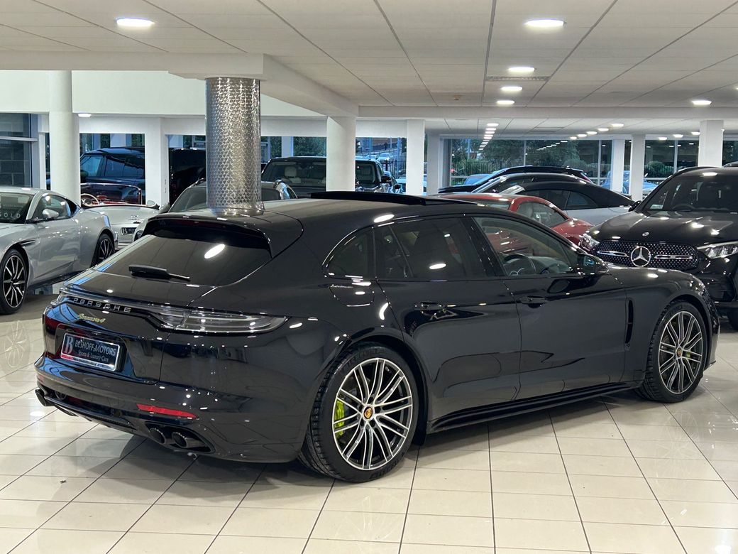 2023 Porsche Panamera