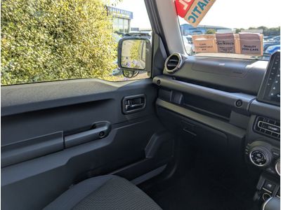 2025 Suzuki Jimny