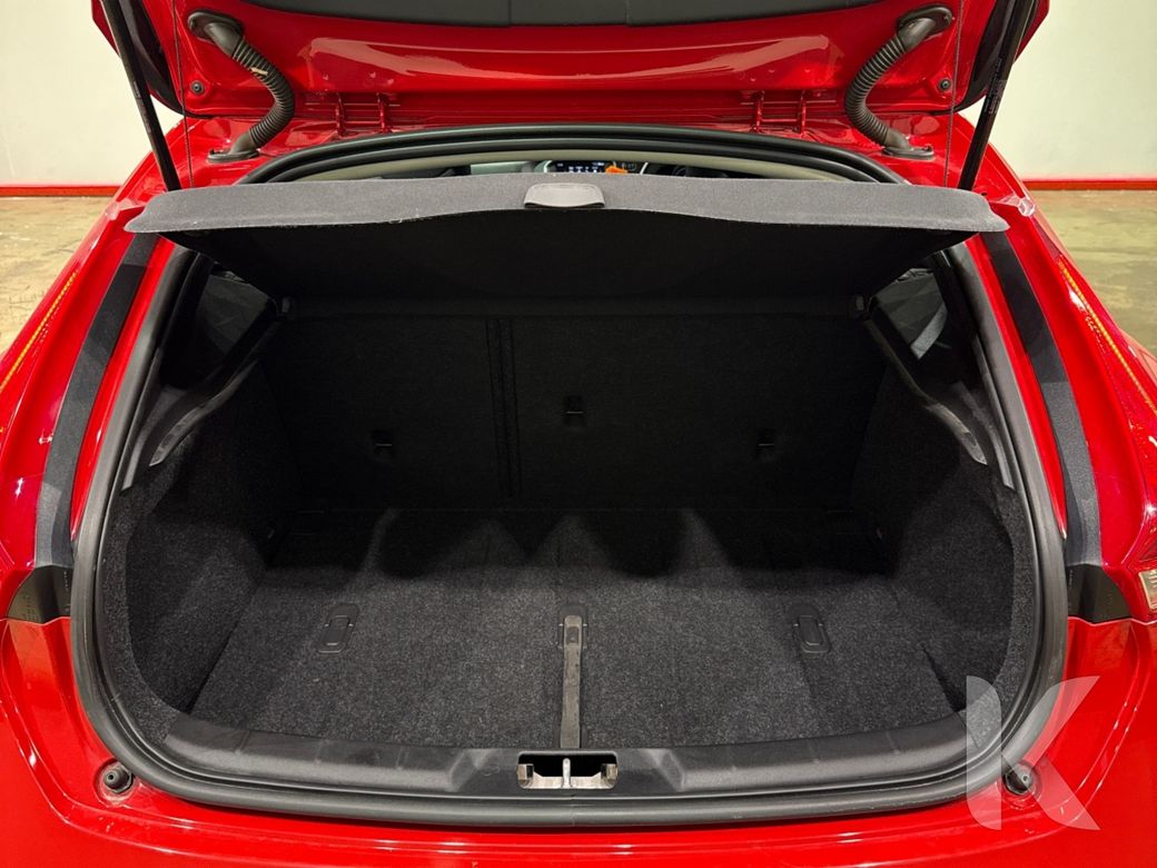2019 Volvo V40