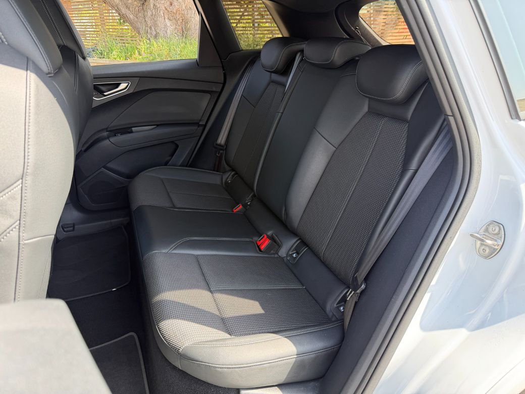 2022 Audi Q4