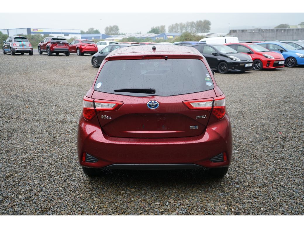 2017 Toyota Vitz