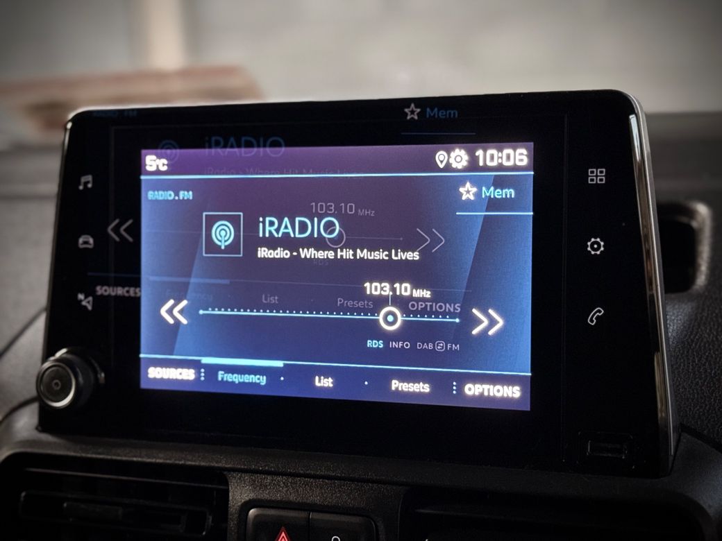 2022 Peugeot Partner