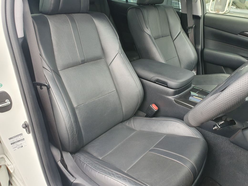 2013 Toyota Crown