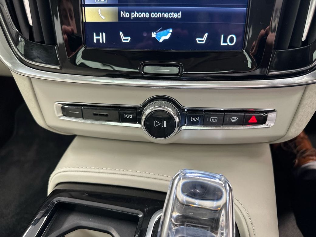 2020 Volvo S90