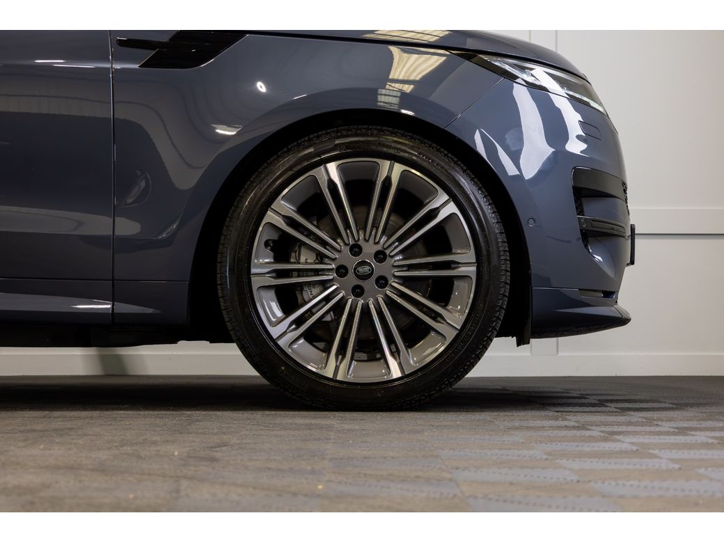 2025 Land Rover Range Rover Sport