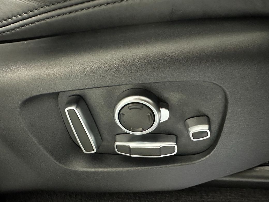 2020 Land Rover Range Rover Sport