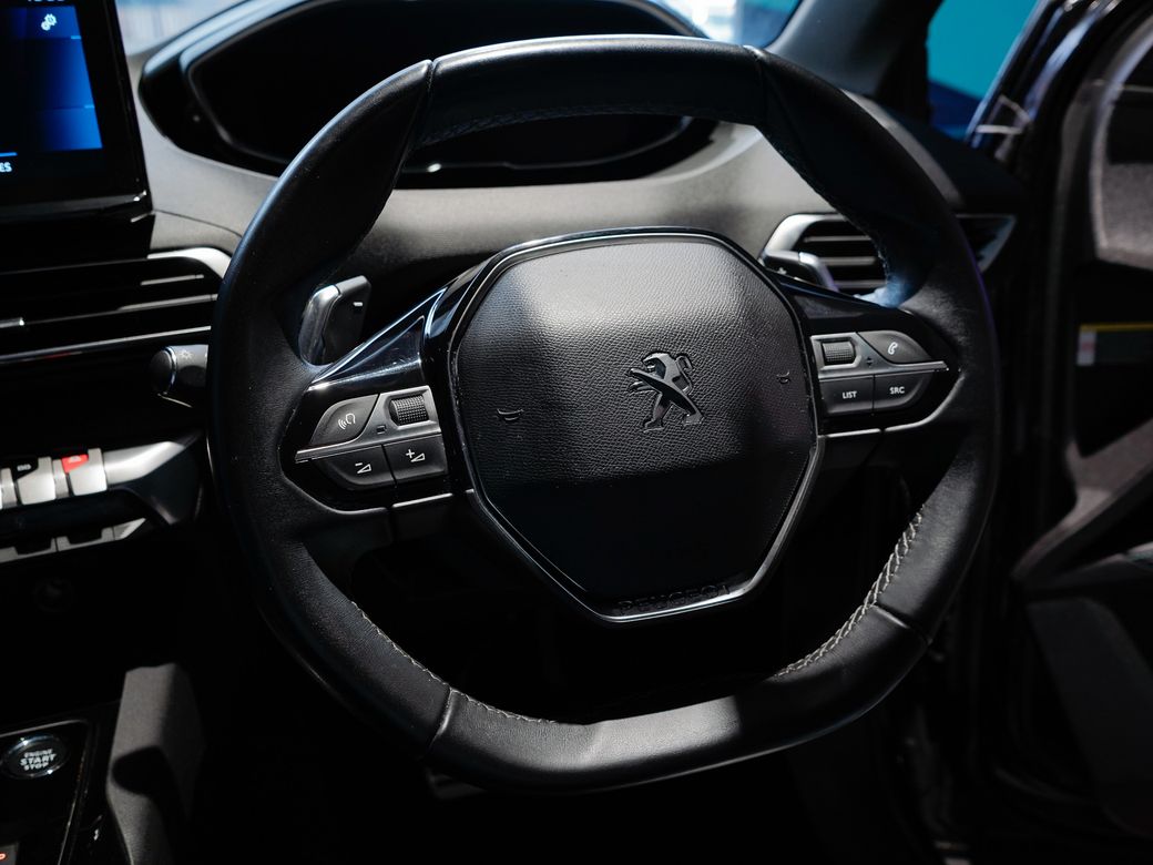 2023 Peugeot 5008