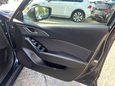 2019 Mazda Axela