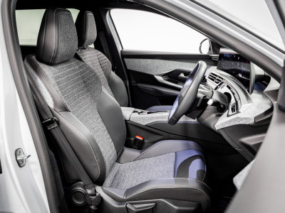 2025 Peugeot 5008