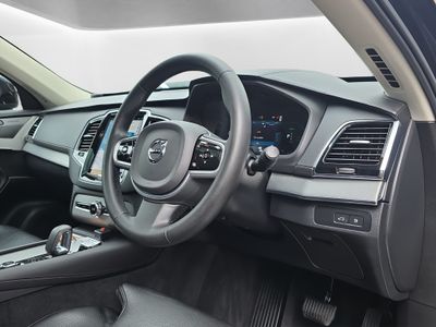 2022 Volvo XC90