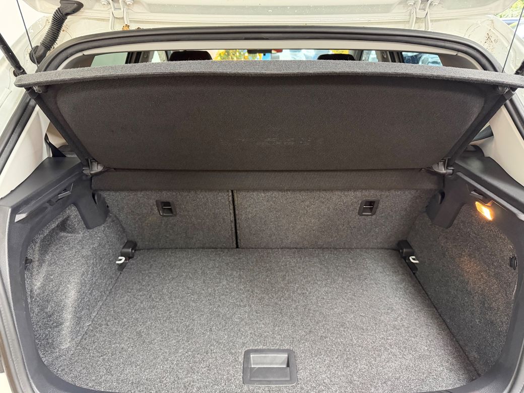 2016 Volkswagen Polo