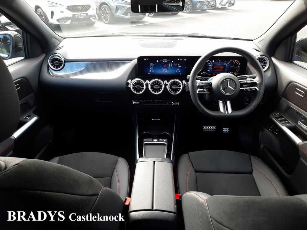 2025 Mercedes-Benz GLA Class