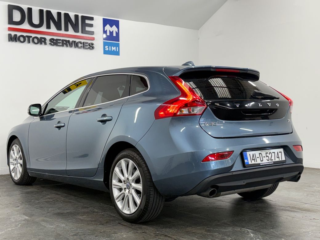2014 Volvo V40