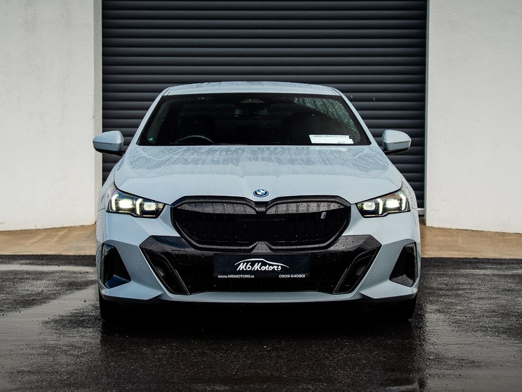2024 BMW i5