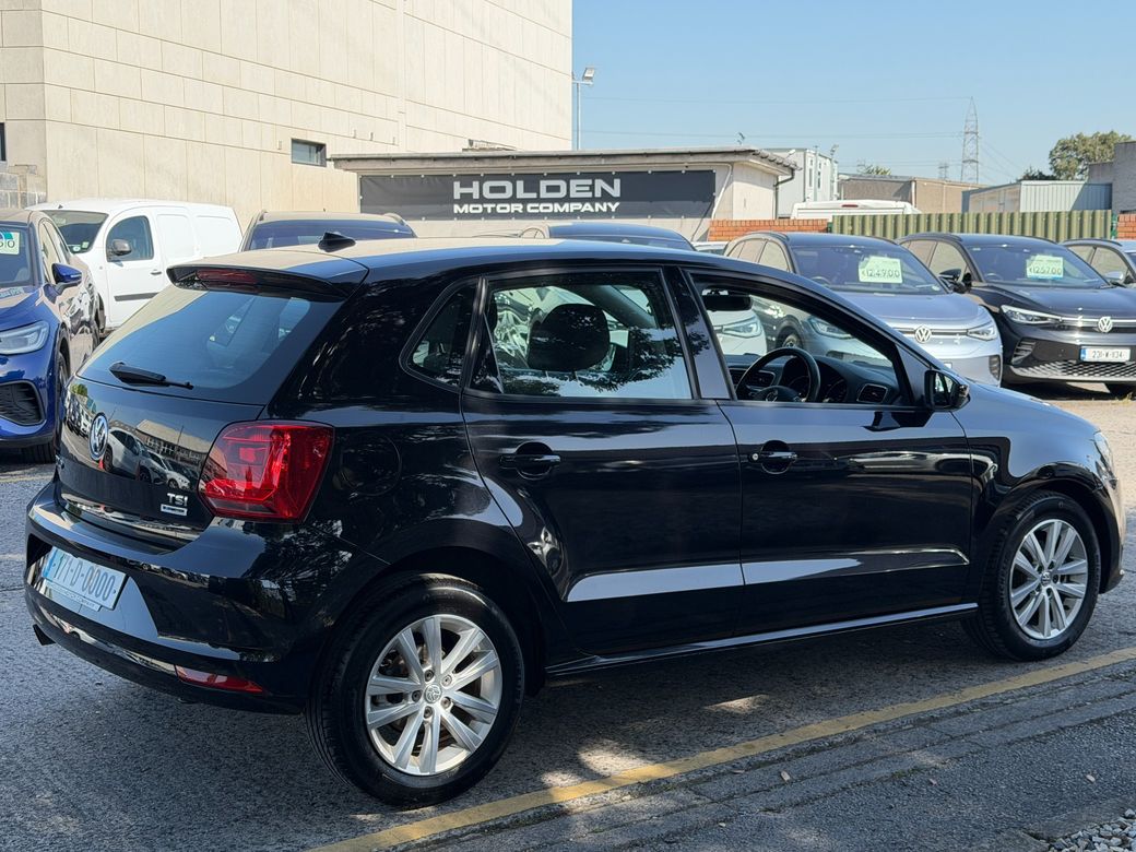 2017 Volkswagen Polo