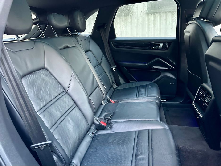 2021 Porsche Cayenne