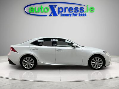2015 Lexus IS 300h