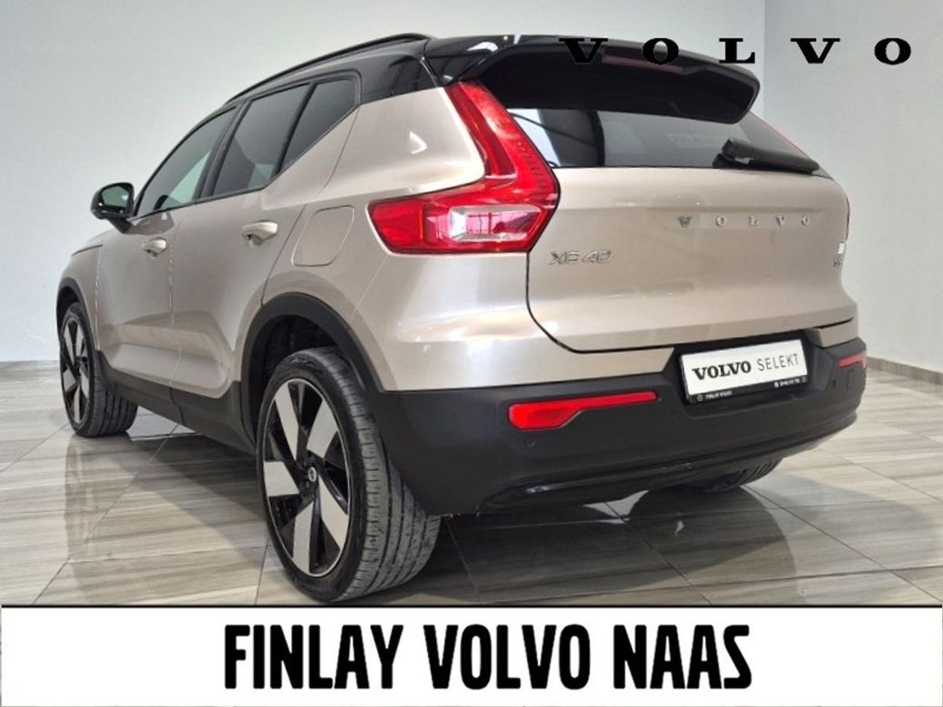 2023 Volvo XC40